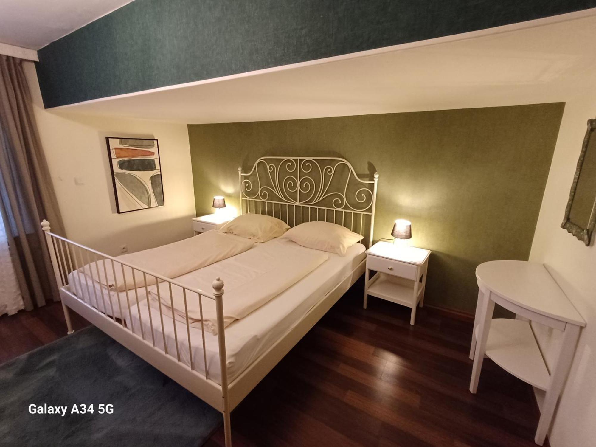 Haus Am Moos Bed & Breakfast Залцбург Екстериор снимка