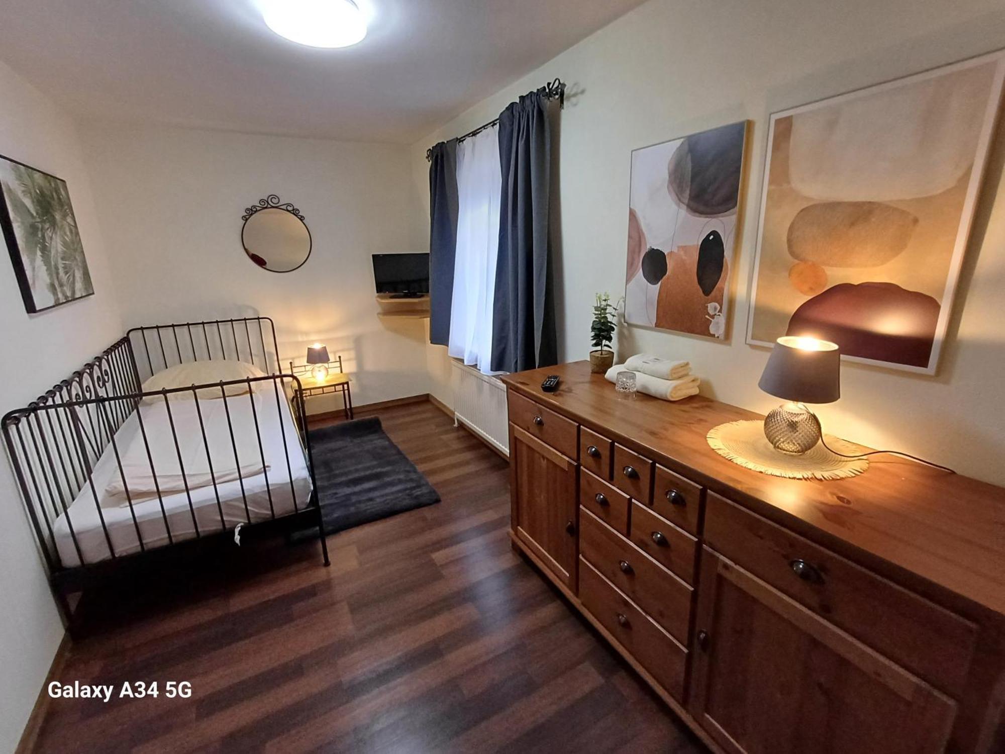 Haus Am Moos Bed & Breakfast Залцбург Екстериор снимка