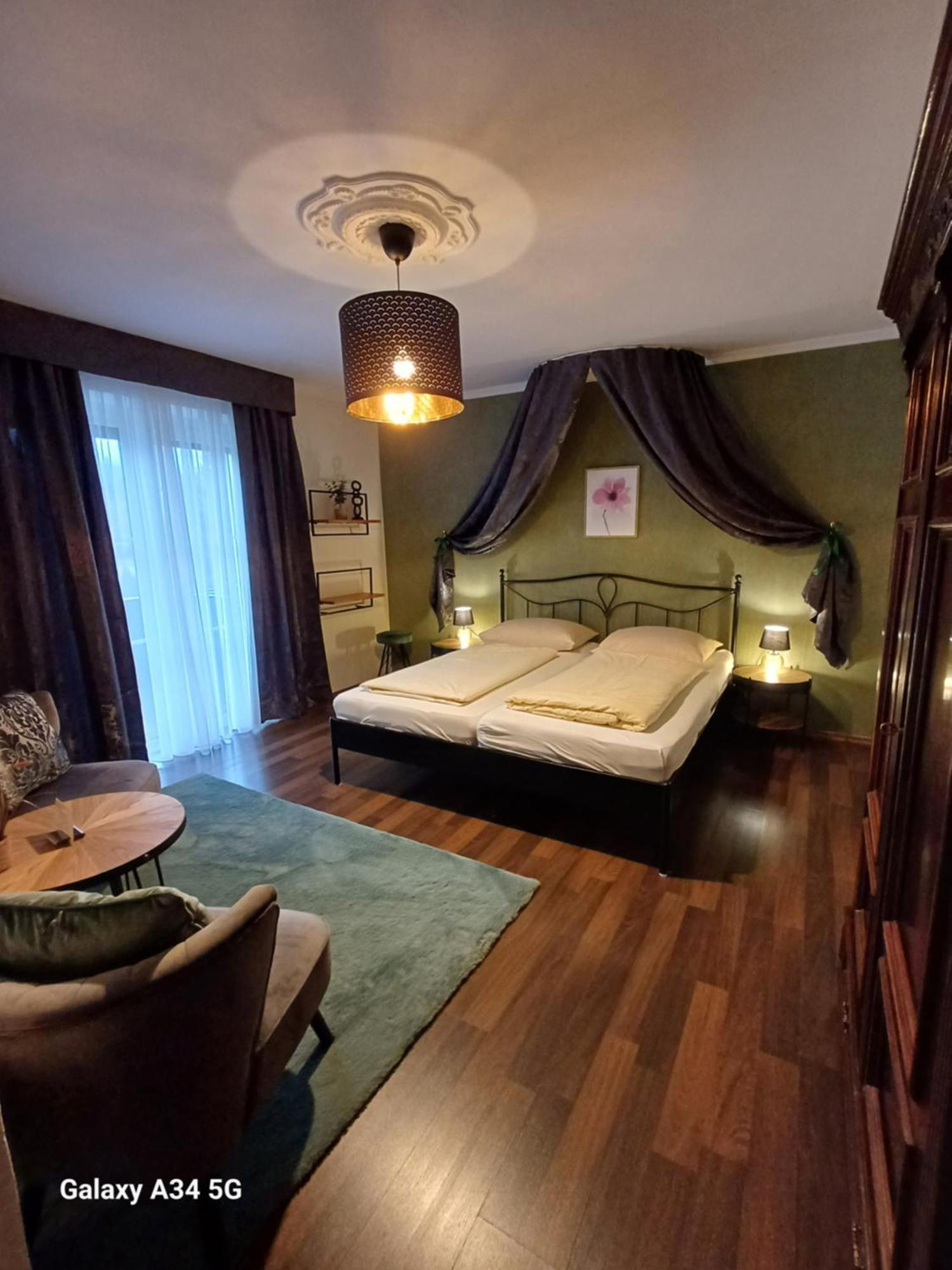 Haus Am Moos Bed & Breakfast Залцбург Екстериор снимка