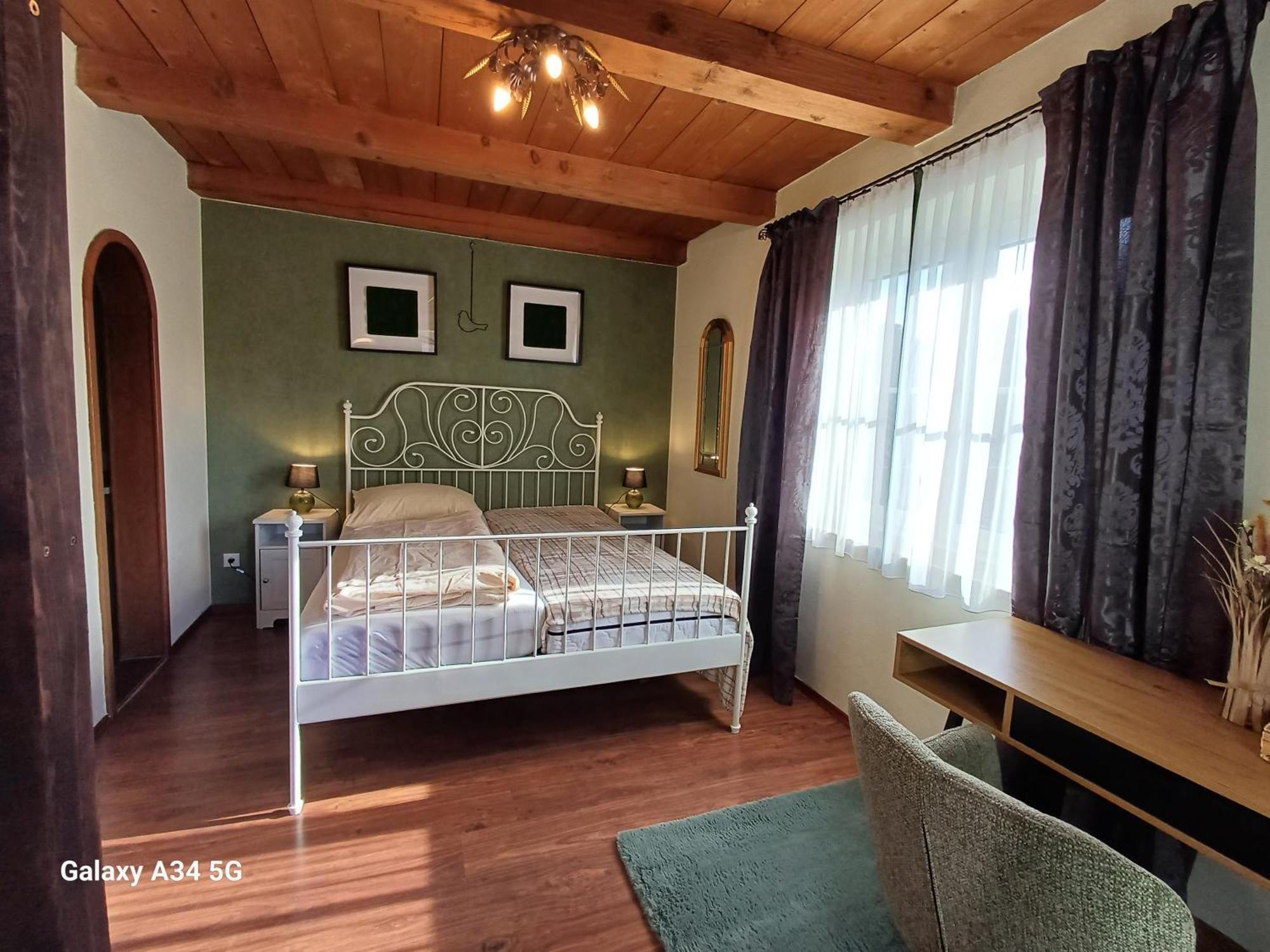 Haus Am Moos Bed & Breakfast Залцбург Екстериор снимка
